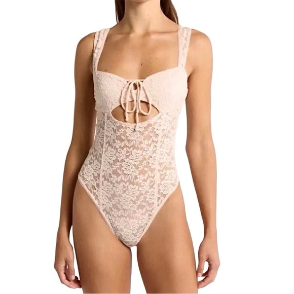 Free People Intimately Women's Strike A Pose Bodysuit Peach Size XS - NWT $78 - Picture 1 of 16